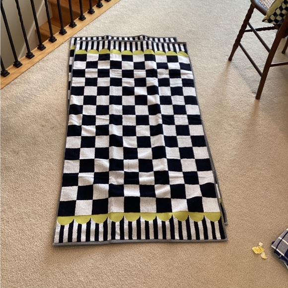 MacKenzie-Childs Courtly Check Towel Set - Picture 5 of 5